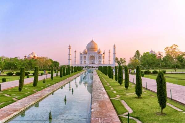 Taj Mahal Sunrise Tour from Delhi